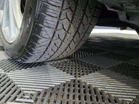 Used 2010 MAZDA MAZDA3 s Grand Touring image 33