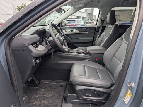 New 2026 Ford Explorer Active w/ Active Comfort Package AWD/4WD image 11