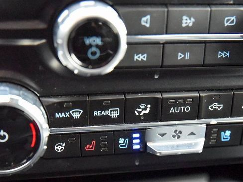 Used 2024 Ford F250 Lariat w/ Lariat Ultimate Package image 24