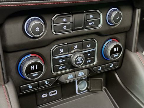 Used 2022 Chevrolet Tahoe RST w/ Sport Performance Package image 18