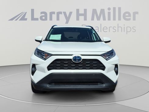 Used 2019 Toyota RAV4 XLE AWD/4WD image 8