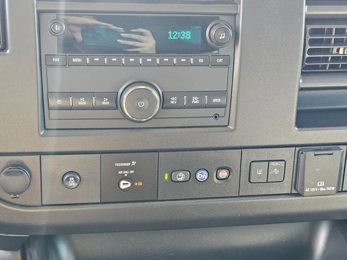 Used 2019 Chevrolet Express 3500 LT w/ LT Preferred Equipment Group image 22