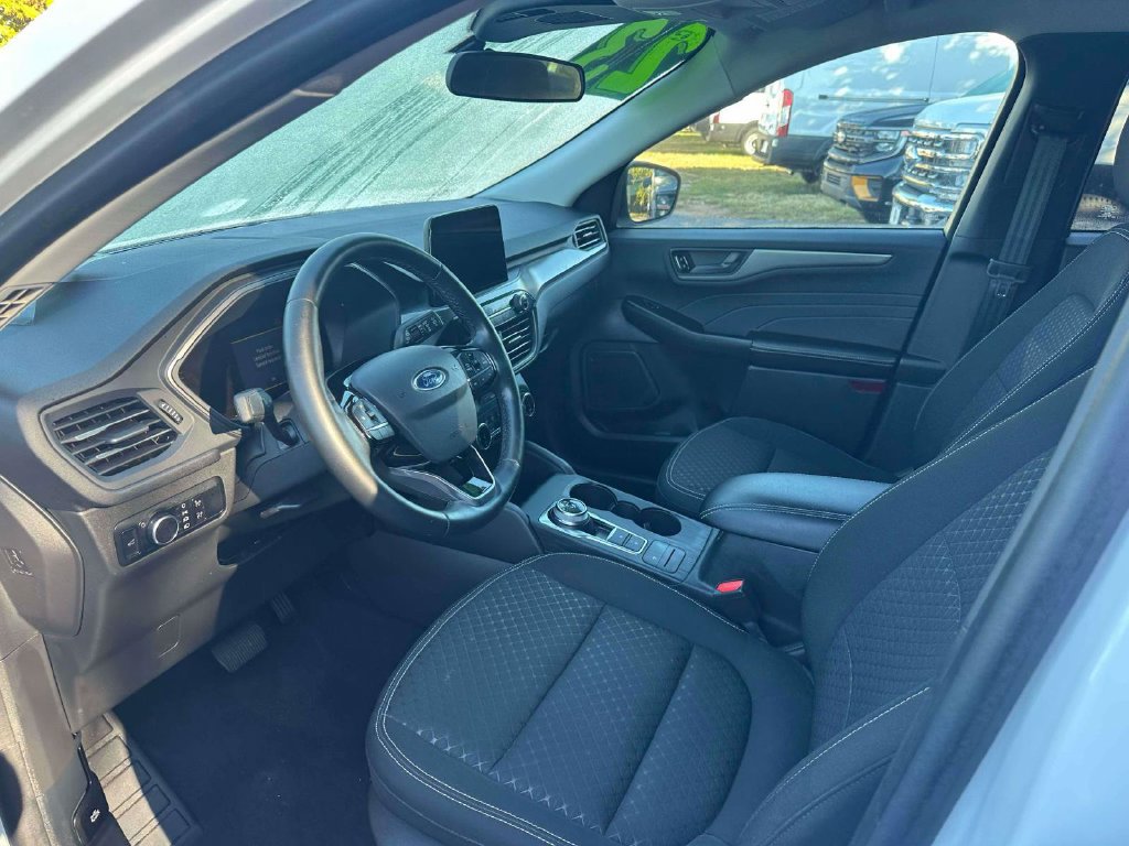 Used 2023 Ford Escape Active AWD/4WD image 15