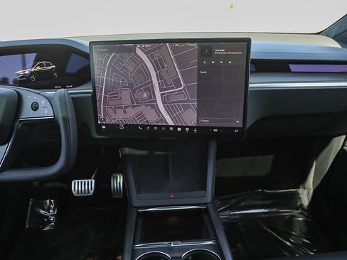 Used 2023 Tesla Model X AWD/4WD image 13