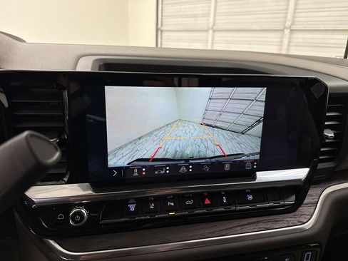 New 2026 GMC Sierra 3500 SLT w/ SLT Convenience Package image 15