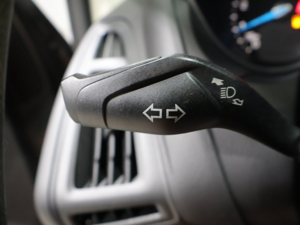 Used 2015 Ford Focus SE FWD image 32