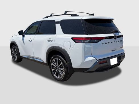 New 2026 Nissan Pathfinder Platinum AWD/4WD image 3