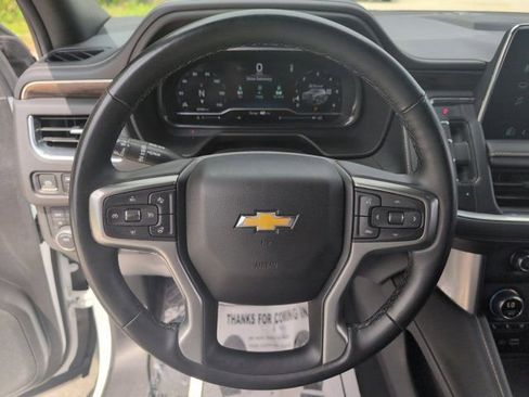 Used 2023 Chevrolet Suburban Premier image 22
