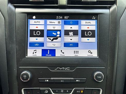 Used 2019 Ford Fusion SE w/ Equipment Group 151A image 32