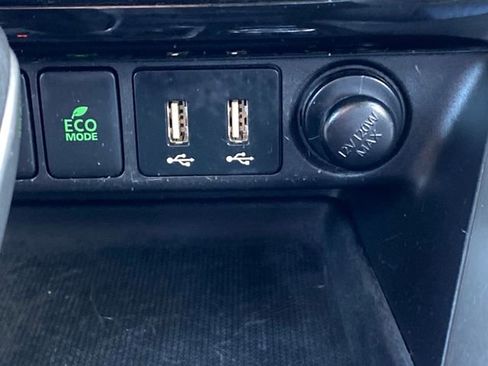 Used 2023 Mitsubishi Eclipse Cross SE image 19