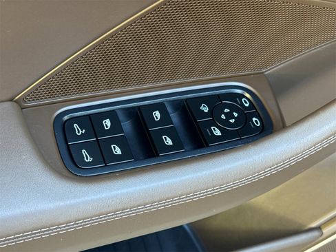 Certified 2023 Porsche Panamera 4S image 13