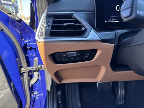 Used 2024 BMW 330e image 29