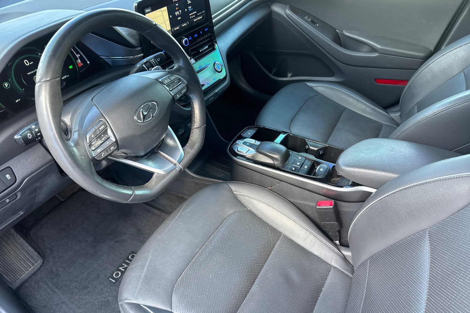 Used 2020 Hyundai Ioniq Limited FWD image 11