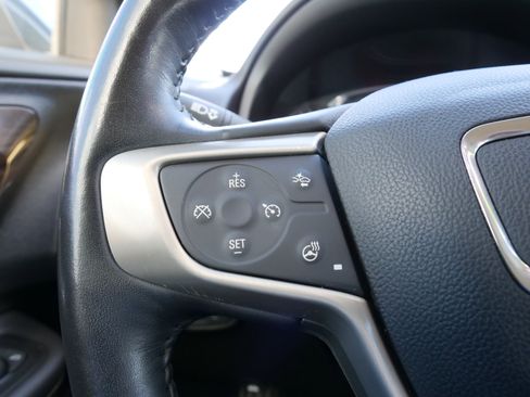 Used 2019 GMC Terrain Denali w/ Advanced Safety Package image 22