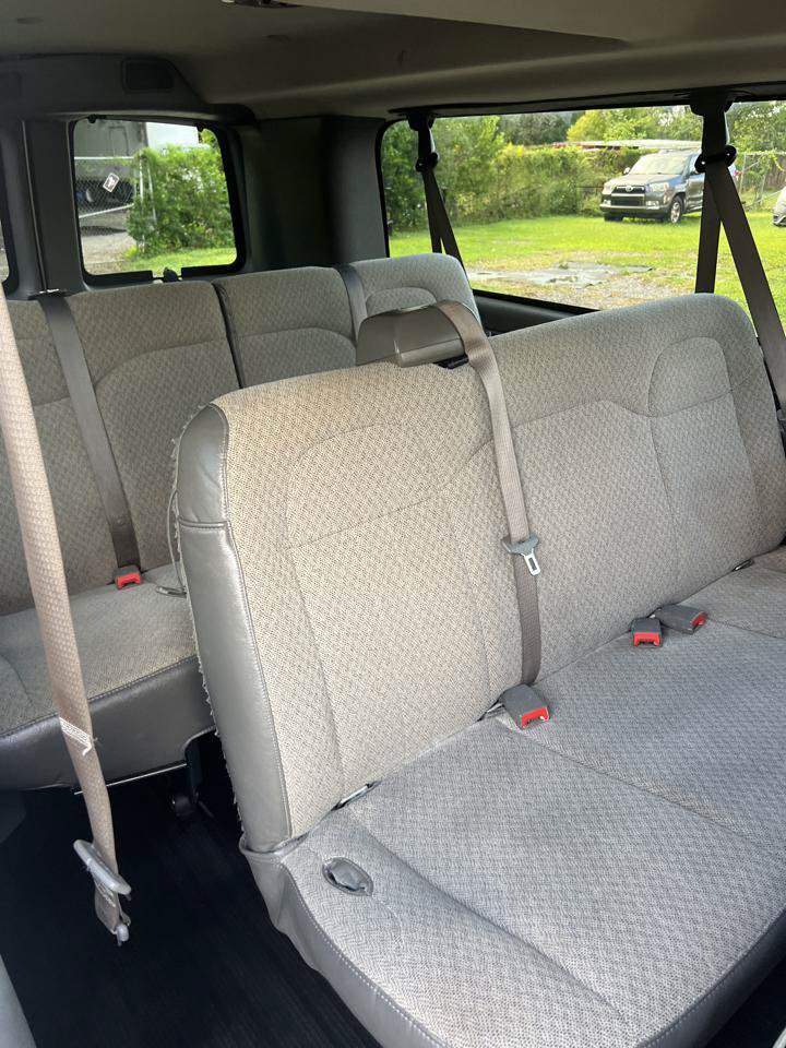Used 2022 Chevrolet Express 3500 LS RWD image 14