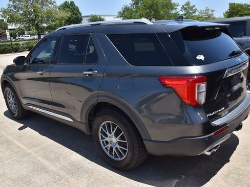 Used 2020 Ford Explorer Platinum w/ Premium Technology Package AWD/4WD image 7
