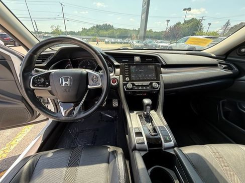 Used 2020 Honda Civic Touring image 13