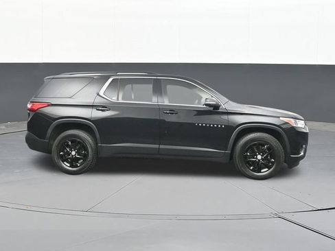 Used 2021 Chevrolet Traverse LT w/ LPO, Floor Liner Package FWD image 17