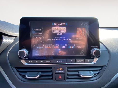 Used 2022 Nissan Altima 2.5 SV image 23