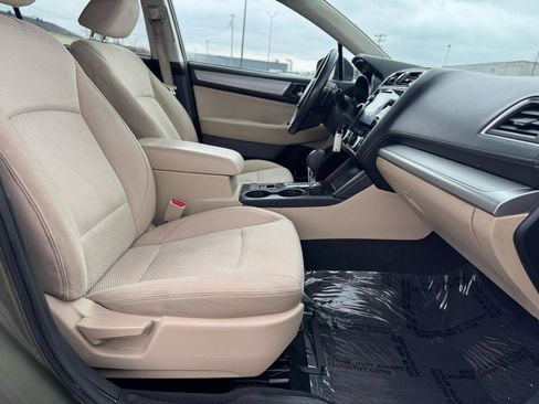 Used 2018 Subaru Outback 2.5i Premium image 24