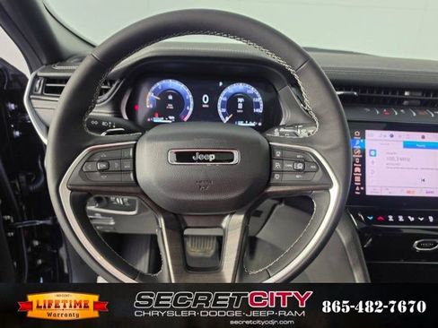 New 2026 Jeep Grand Cherokee L 4WD image 15