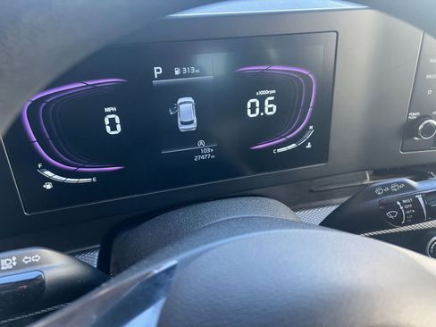 Used 2025 Kia Sportage LX image 40