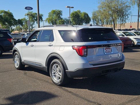 New 2025 Ford Explorer Active image 5