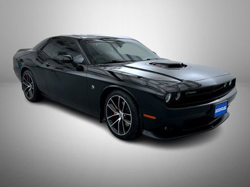 Used 2018 Dodge Challenger R/T Scat Pack image 3