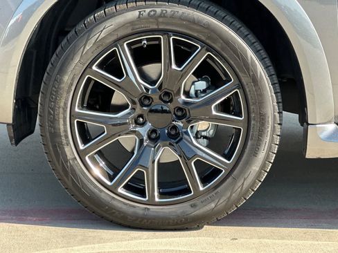 Certified 2023 Nissan Armada S image 12