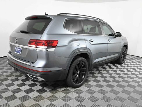 Certified 2023 Volkswagen Atlas SE w/ Panoramic Sunroof Package FWD image 8