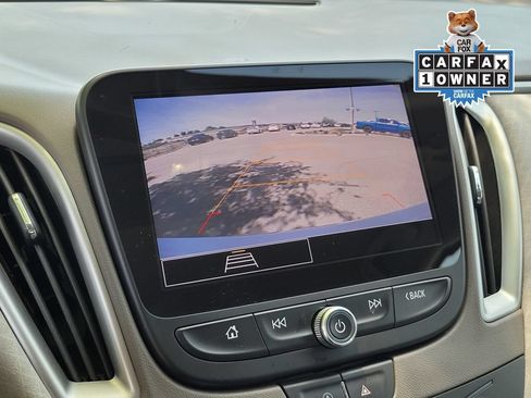 Used 2022 Chevrolet Malibu LT FWD image 21