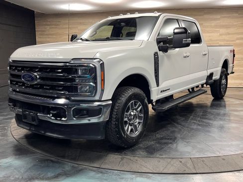 Used 2024 Ford F350 Lariat AWD/4WD image 5