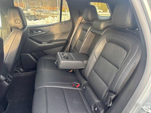 Used 2025 Chevrolet Equinox LT w/ Convenience Package II image 26