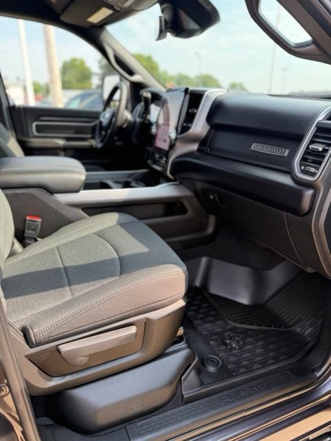Used 2025 RAM 2500 Big Horn AWD/4WD image 17