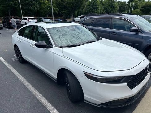 Used 2025 Honda Accord SE image 3