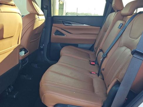 Certified 2023 INFINITI QX60 Sensory w/ Vision Package image 8