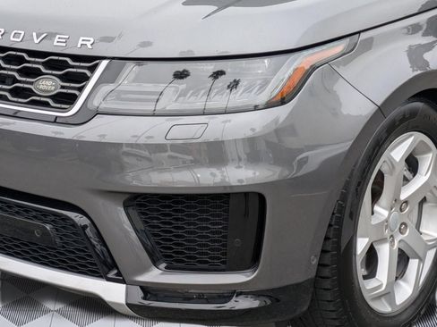 Used 2018 Land Rover Range Rover Sport HSE AWD/4WD image 10
