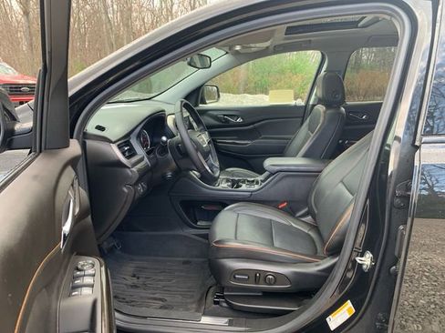 Used 2023 GMC Acadia AT4 w/ Preferred Package AWD/4WD image 30