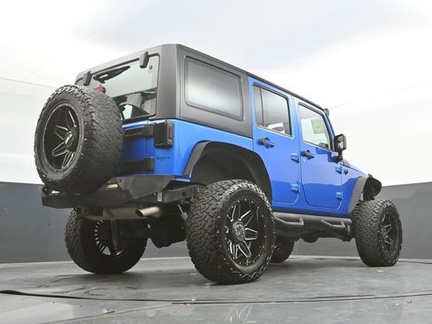 Used 2015 Jeep Wrangler Unlimited Sport AWD/4WD image 38