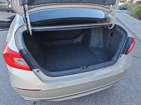 Used 2019 Honda Accord LX image 21