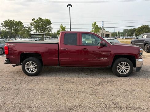 Used 2017 Chevrolet Silverado 1500 LT w/ All Star Edition AWD/4WD image 4