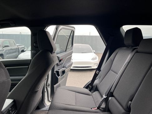 Used 2025 Toyota 4Runner SR5 image 39