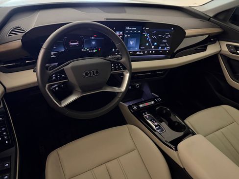 Used 2025 Audi Q6 e-tron Premium w/ Convenience Package RWD image 4