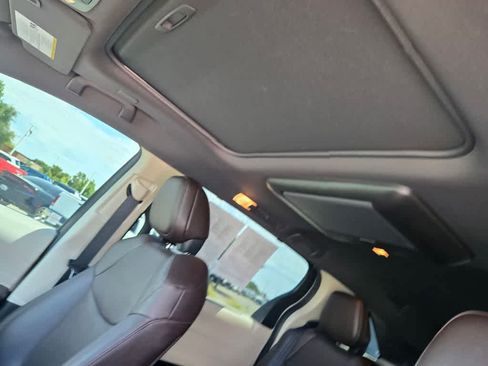 Used 2021 Toyota Sienna Platinum FWD image 14