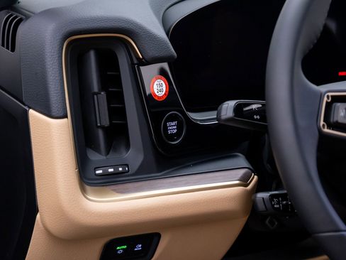 New 2026 Porsche Cayenne image 20