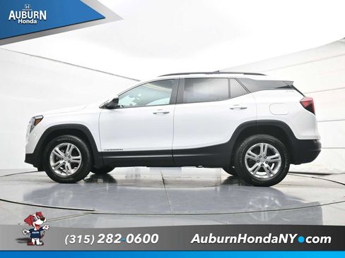 Used 2022 GMC Terrain SLE AWD/4WD image 20
