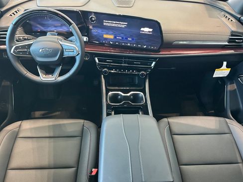 New 2026 Chevrolet Traverse Z71 w/ Enhanced Driving Package AWD/4WD image 13