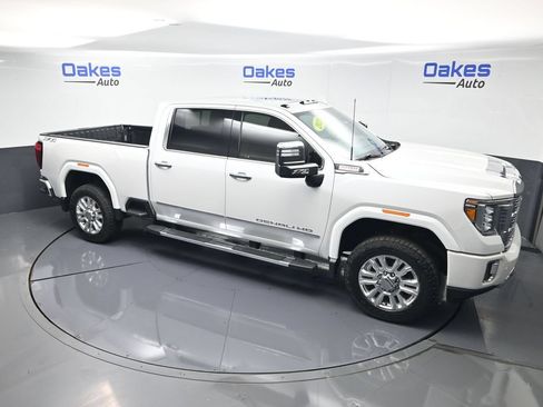 Used 2020 GMC Sierra 2500 Denali w/ Denali Ultimate Package AWD/4WD image 47