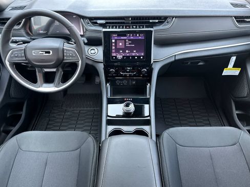 New 2026 Jeep Grand Cherokee L 4WD image 3