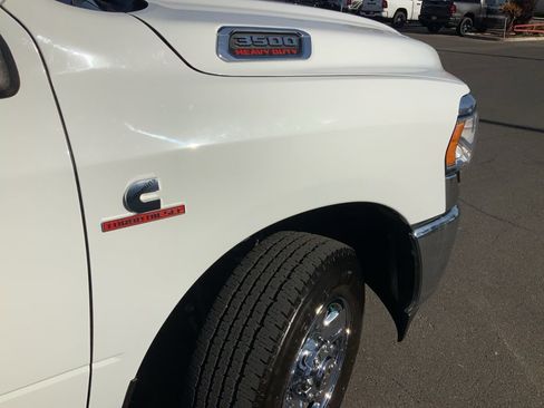 Certified 2024 RAM 3500 Tradesman w/ Chrome Appearance Group AWD/4WD image 11